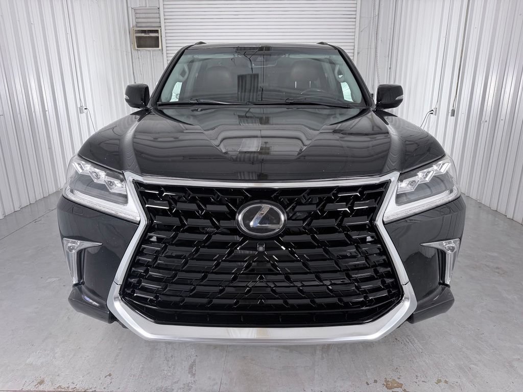 Used 2016 Lexus LX 570 4WD image 2