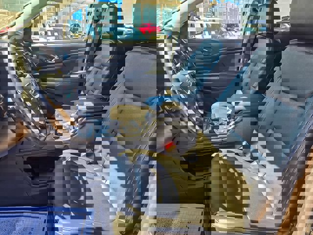 Used 2023 GMC Acadia SLT image 8