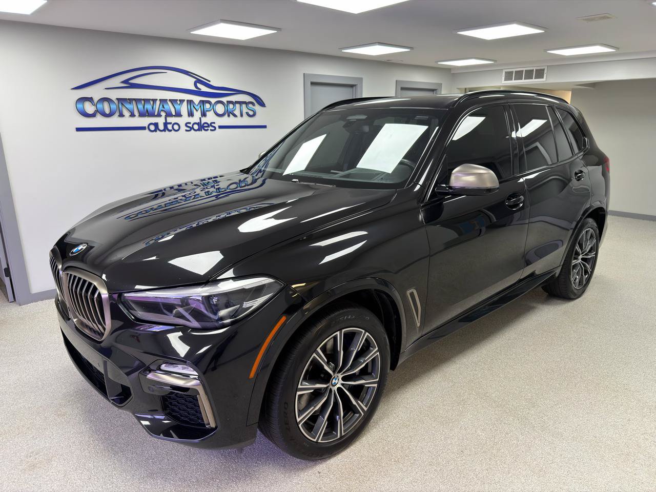 Used 2020 BMW X5 M50i AWD/4WD image 2