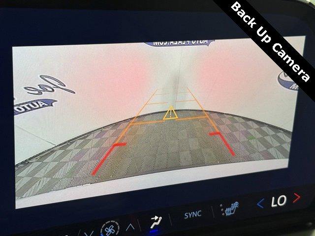 New 2026 Chevrolet Traverse LT w/ Sun and Wheel Package image 7