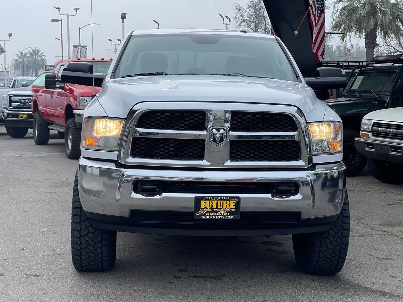 Used 2015 RAM 2500 Tradesman w/ Chrome Appearance Group AWD/4WD image 2