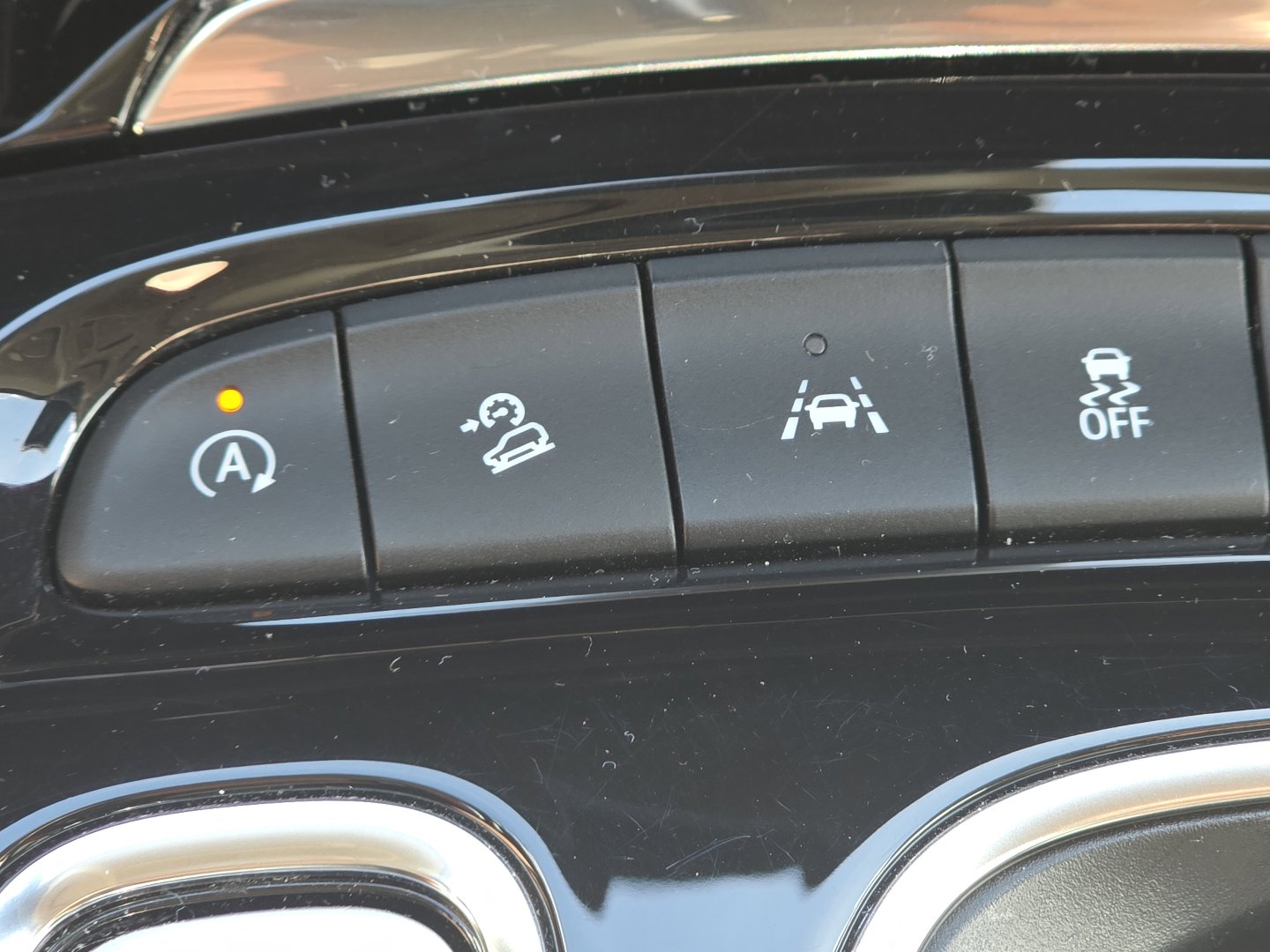 Certified 2023 Buick Envision Preferred AWD/4WD image 13