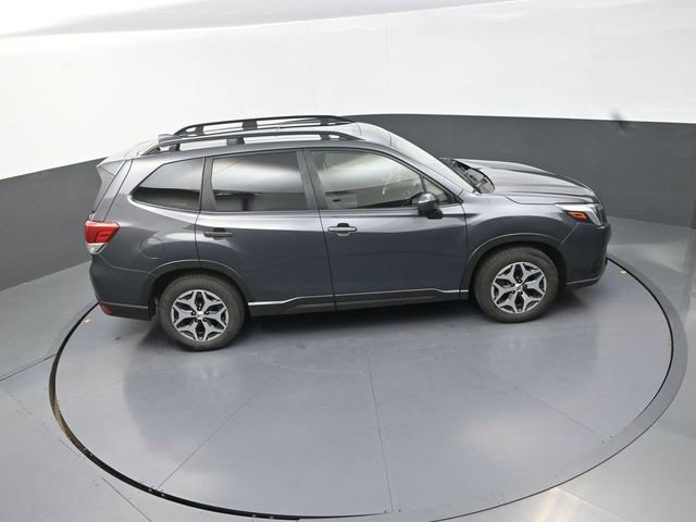 Used 2023 Subaru Forester Premium image 43