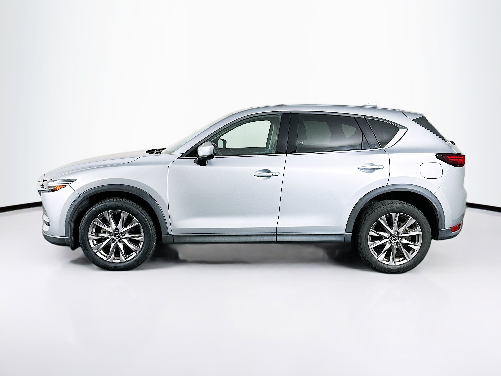 Used 2019 MAZDA CX-5 Grand Touring FWD image 4