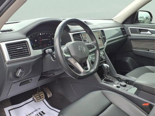 Used 2022 Volkswagen Atlas SEL R-Line image 5