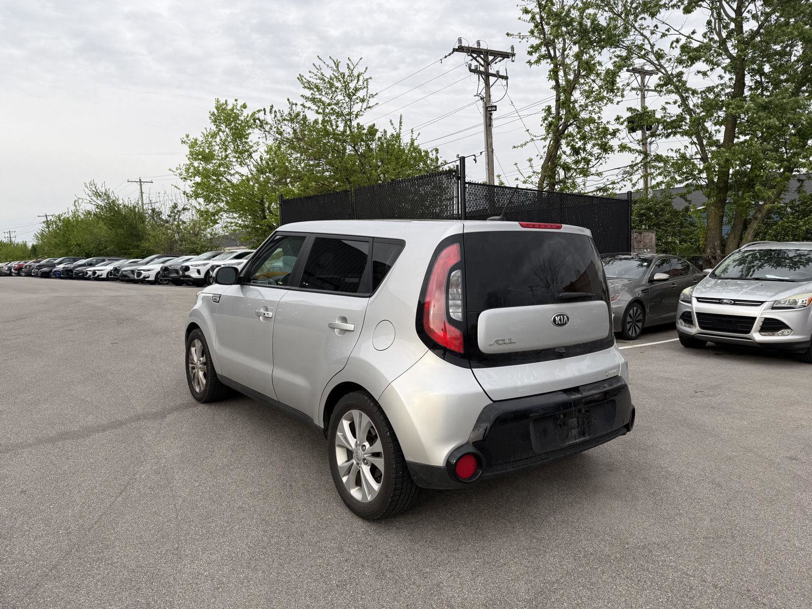 Used 2016 Kia Soul + w/ Primo Package FWD image 5