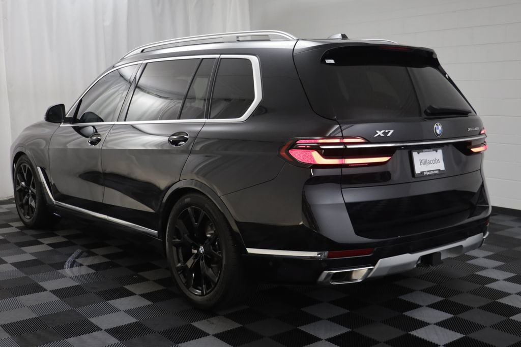 Used 2025 BMW X7 xDrive40i w/ Parking Assistance Package AWD/4WD image 15