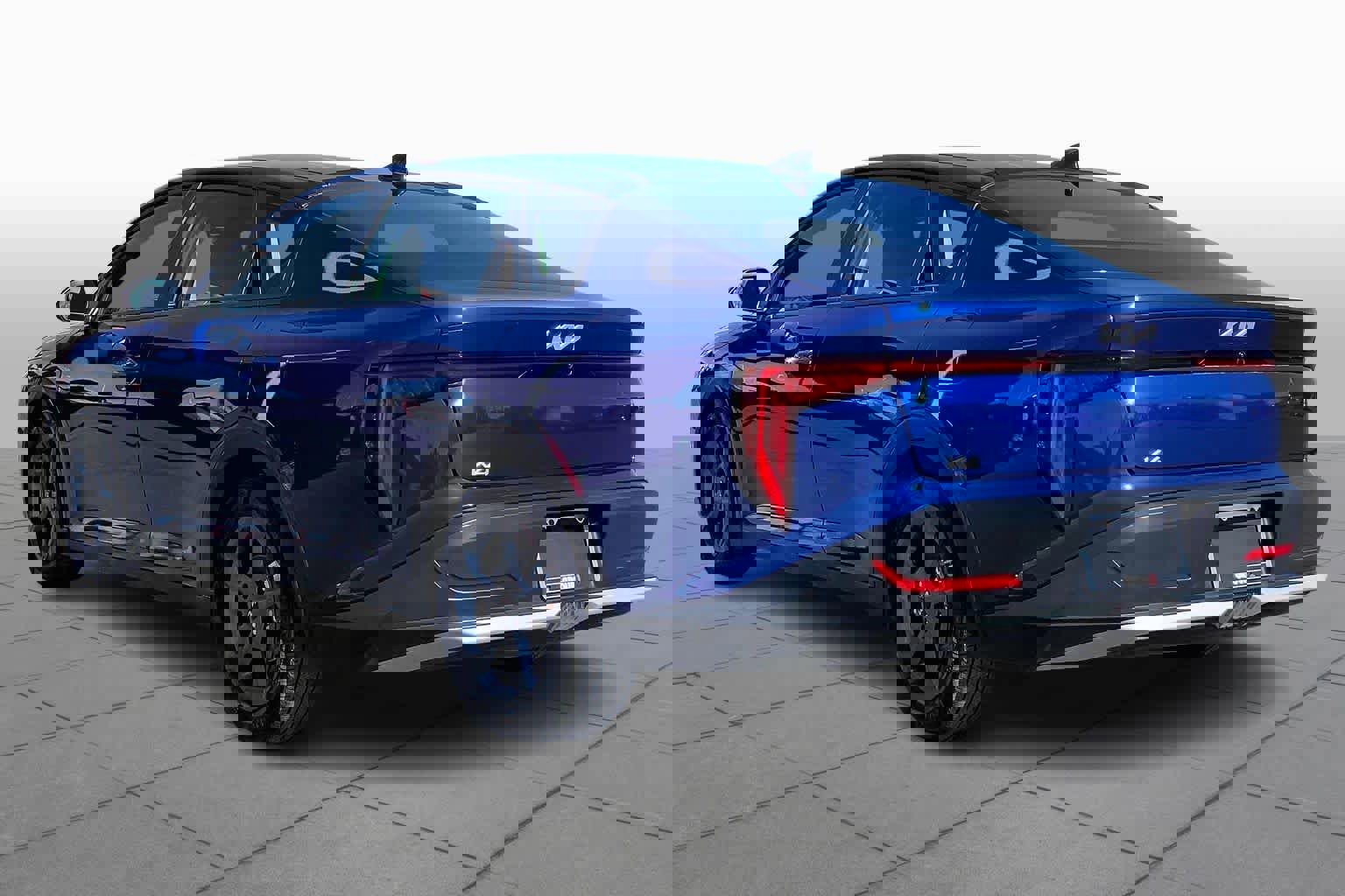 Used 2025 Kia K4 LXS image 12