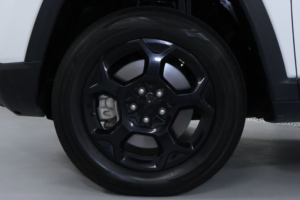 Used 2024 Jeep Compass Trailhawk image 33