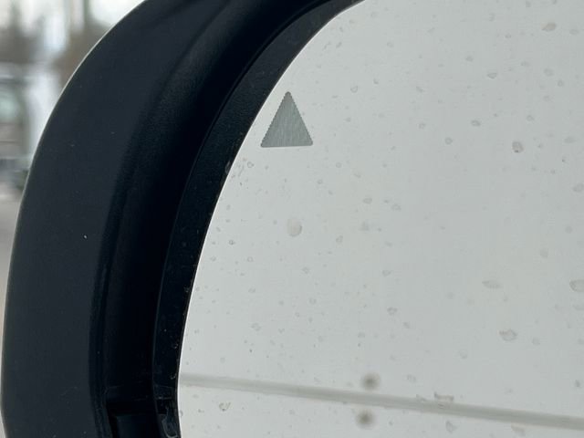 Used 2022 Jeep Cherokee Trailhawk w/ Trailhawk Elite Value Package image 43