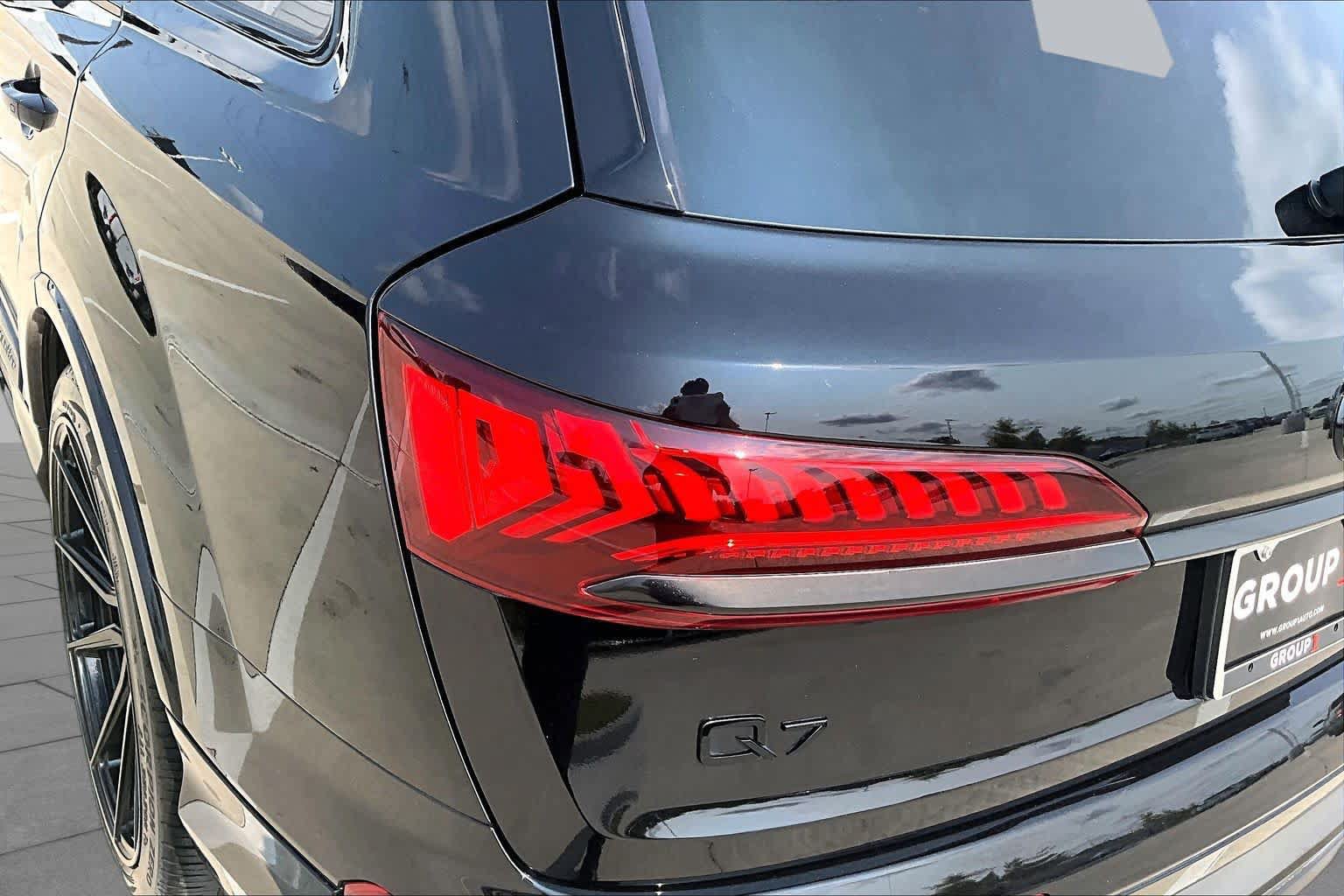 Used 2020 Audi Q7 3.0T Prestige w/ Prestige Package AWD/4WD image 27