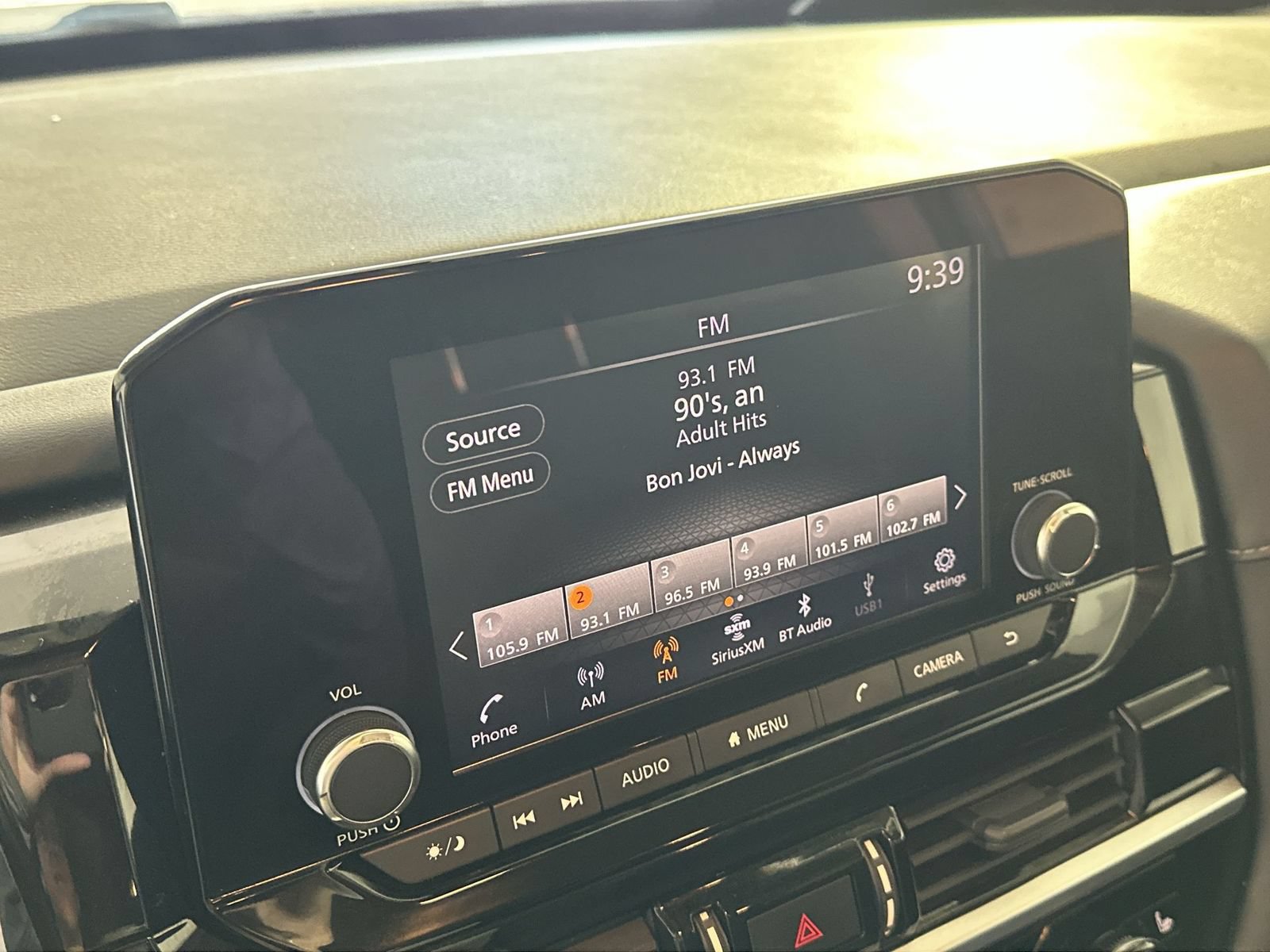 Certified 2022 Nissan Pathfinder SV FWD image 16
