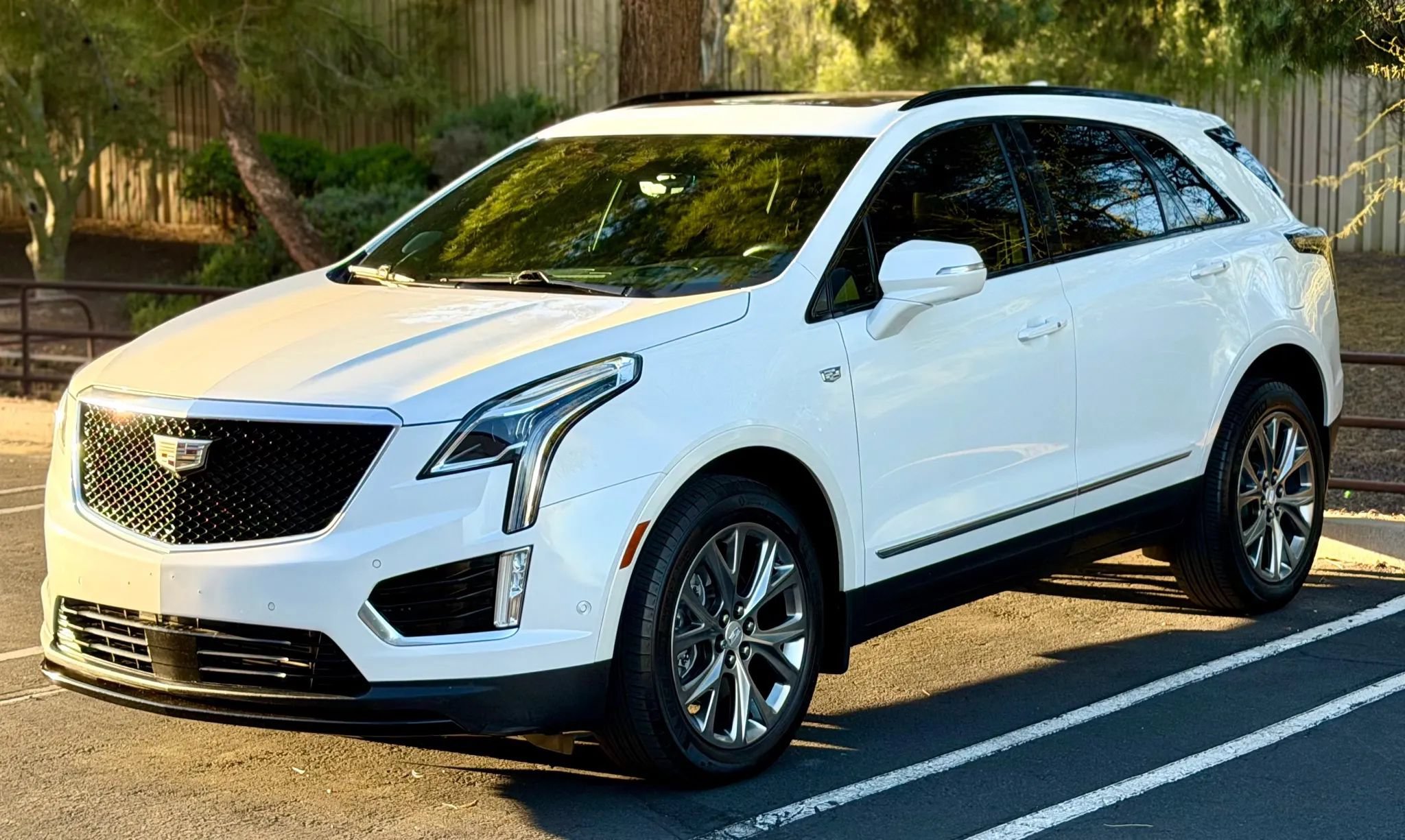 Used 2021 Cadillac XT5 Sportv AWD/4WD image 2
