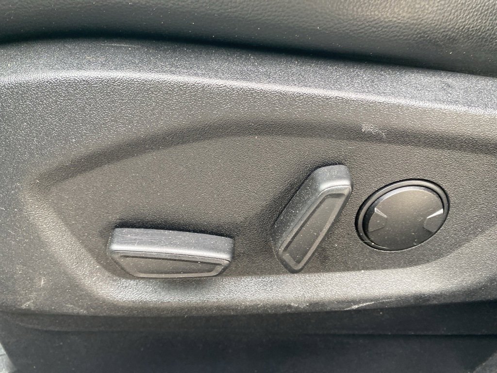 Used 2024 Ford Edge SEL image 24