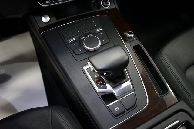Used 2019 Audi Q5 2.0T Premium image 36