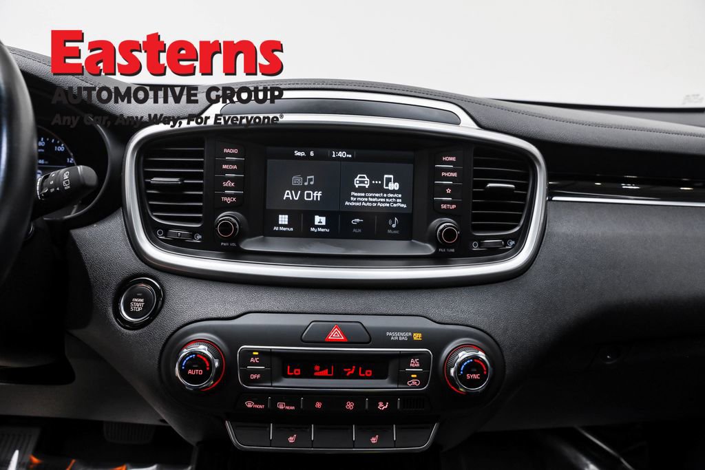 Used 2020 Kia Sorento EX image 12