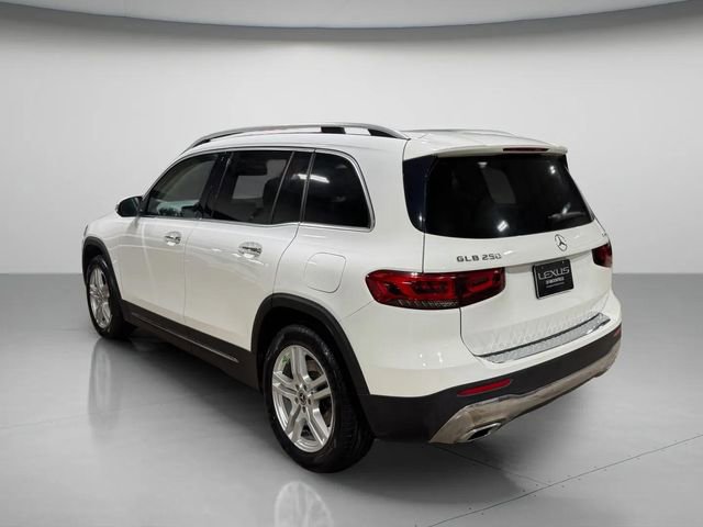 Used 2022 Mercedes-Benz GLB 250 4MATIC w/ Premium Package Lite image 6