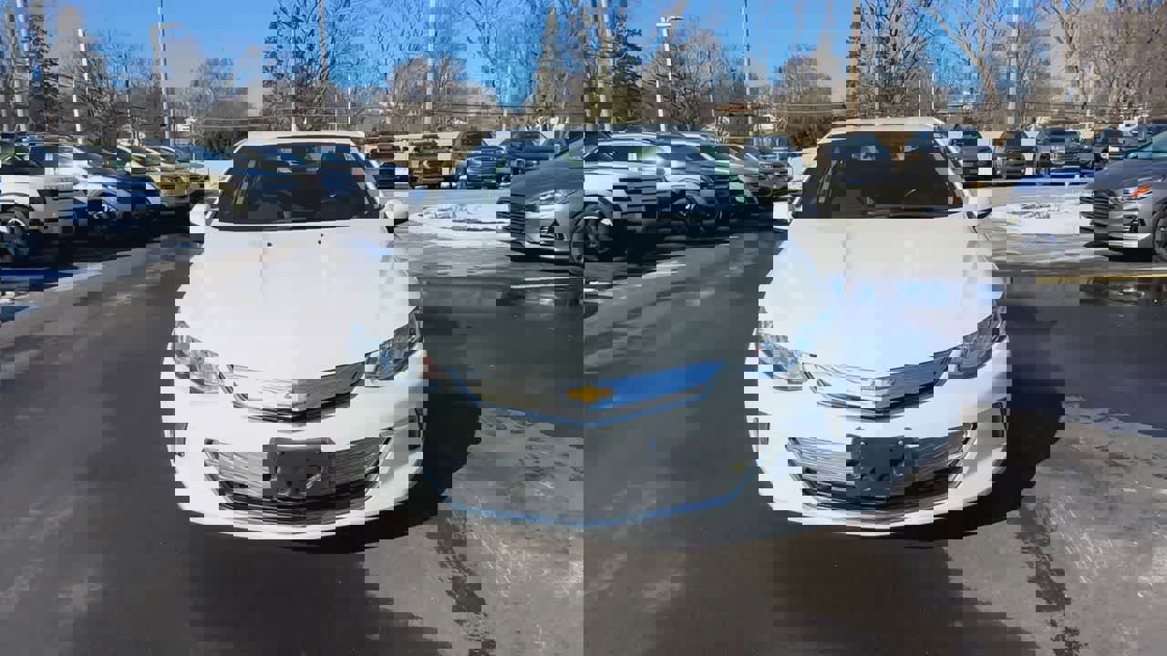 Used 2017 Chevrolet Volt LT image 3