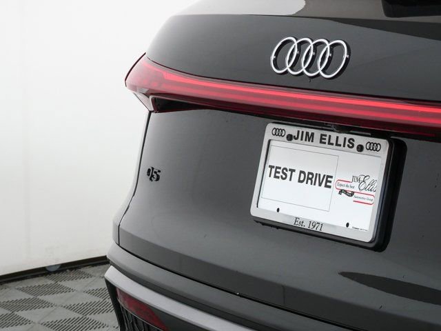 New 2025 Audi Q5 Premium Plus AWD/4WD image 37