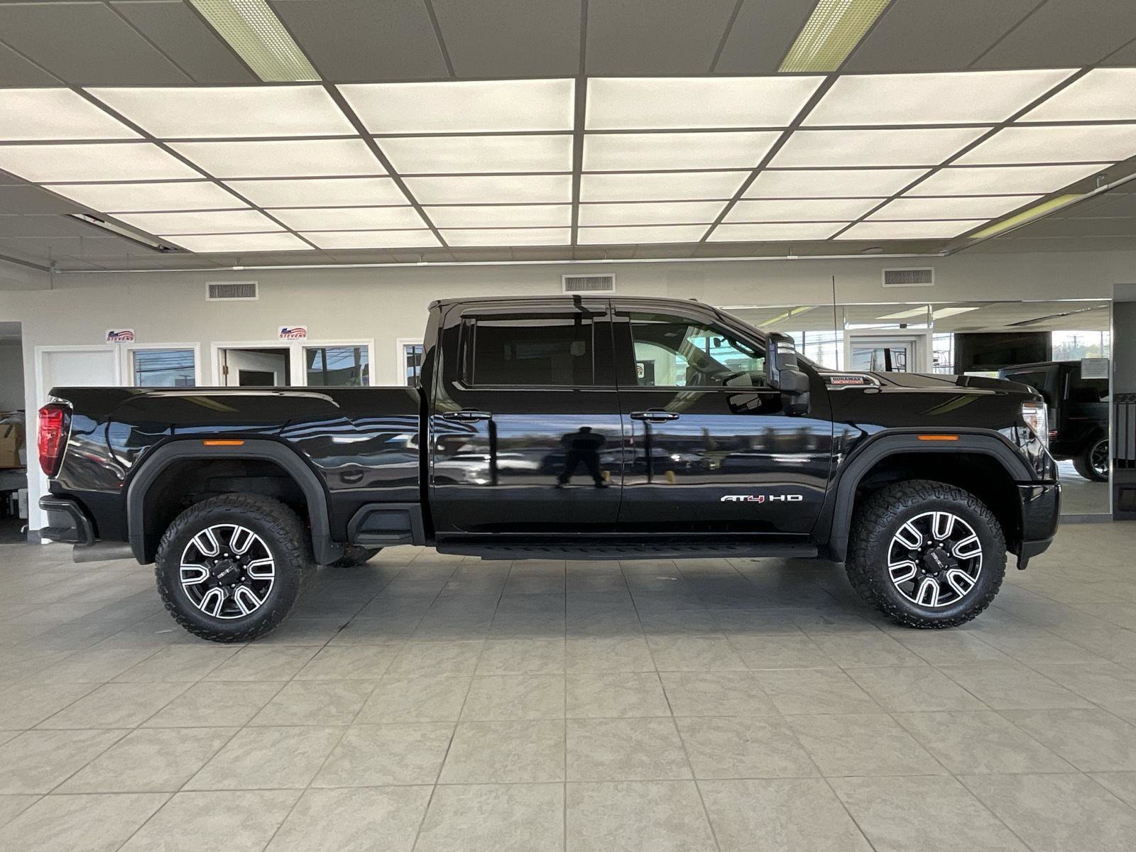 Used 2022 GMC Sierra 3500 AT4 w/ AT4 Premium Plus Package AWD/4WD image 4