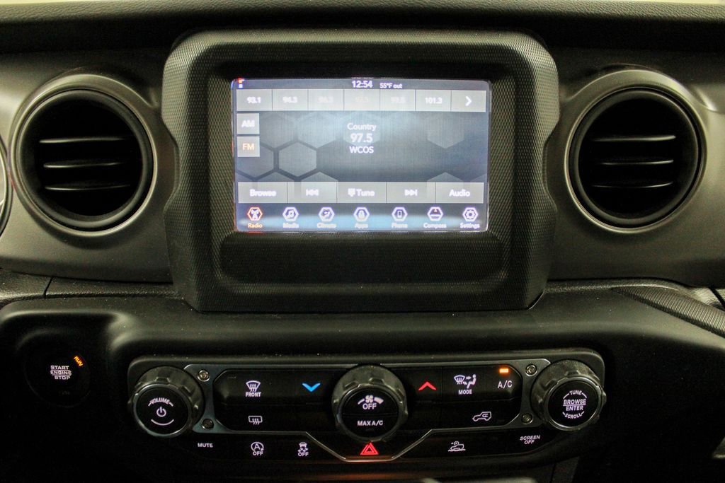 Used 2022 Jeep Wrangler Unlimited Sport AWD/4WD image 28