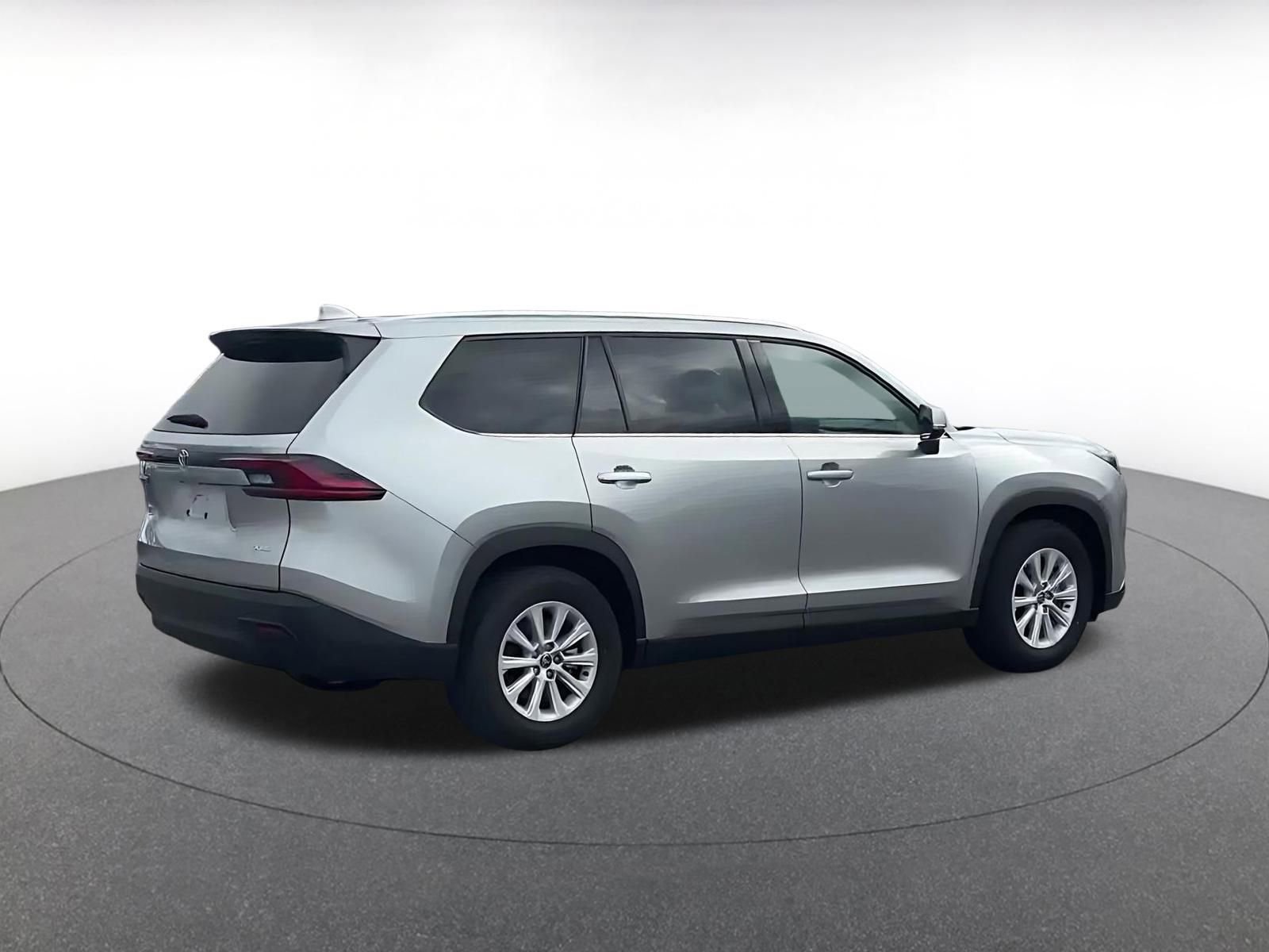 Used 2025 Toyota Grand Highlander FWD image 14