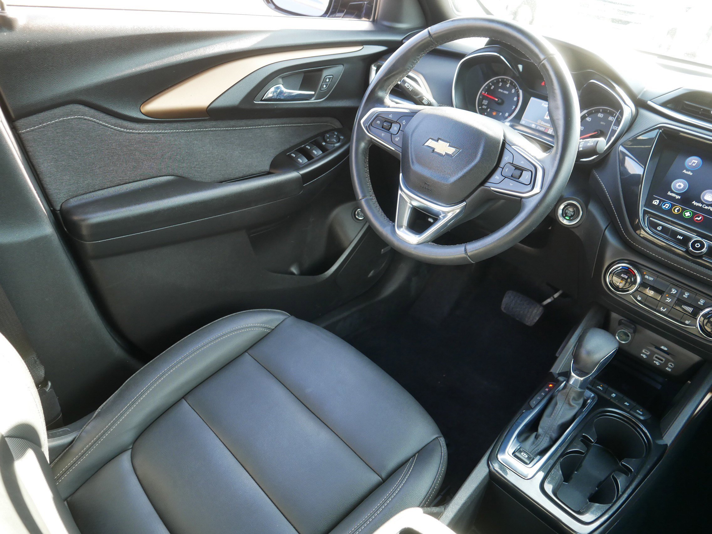 Used 2023 Chevrolet TrailBlazer ACTIV w/ Sun and Liftgate Package AWD/4WD image 9