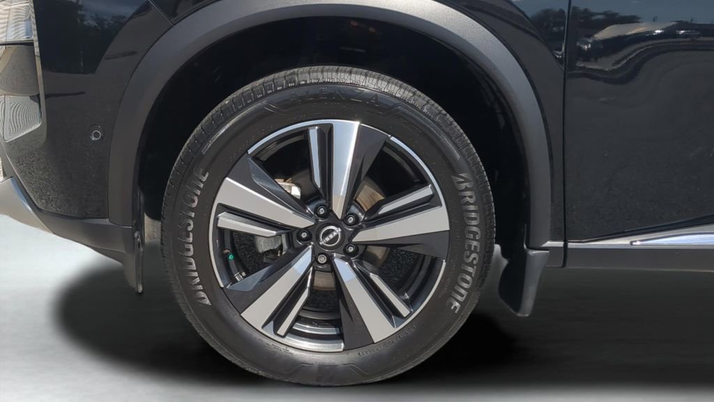 Certified 2023 Nissan Rogue Platinum w/ Platinum Premium Package image 28