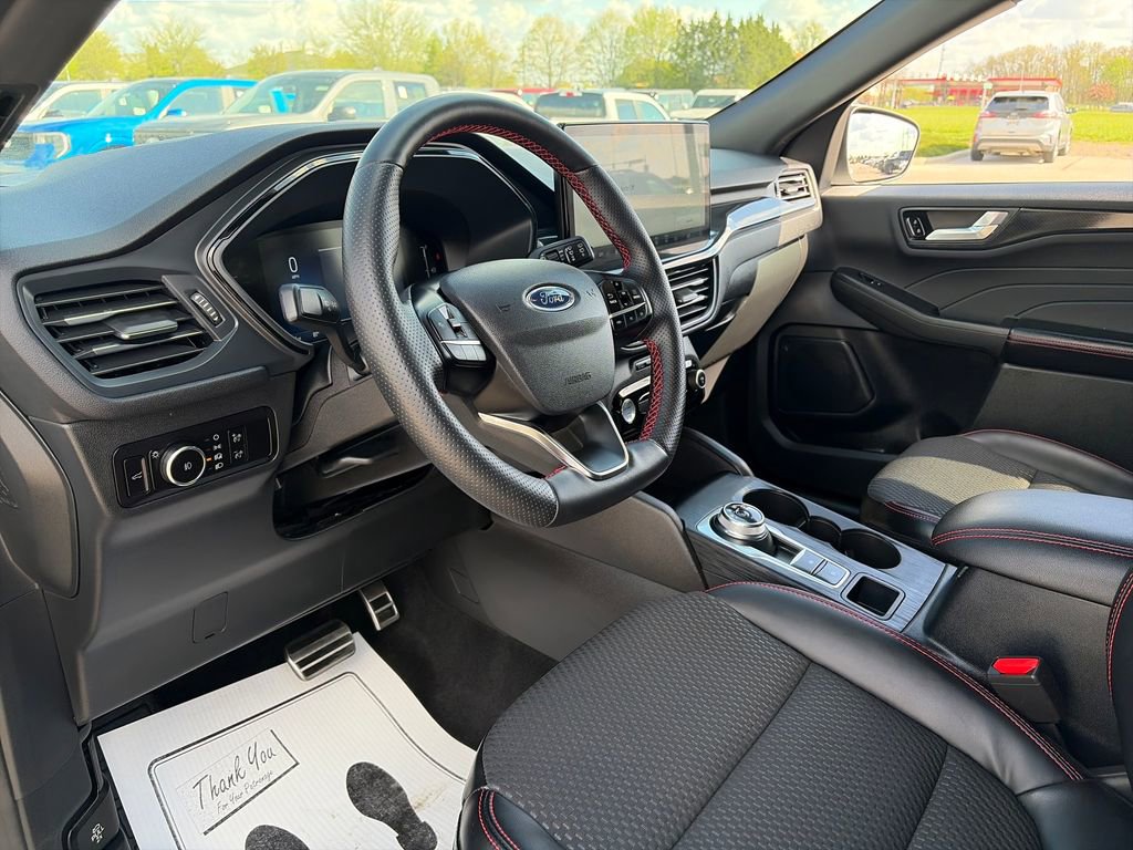 Used 2023 Ford Escape ST-Line Select w/ Tech Pack #1 AWD/4WD image 14