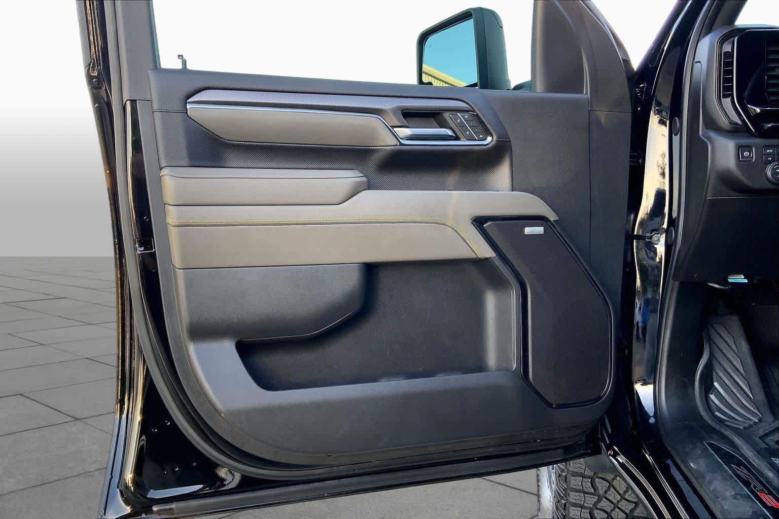 Used 2024 Chevrolet Silverado 2500 ZR2 w/ ZR2 Bison Edition AWD/4WD image 22