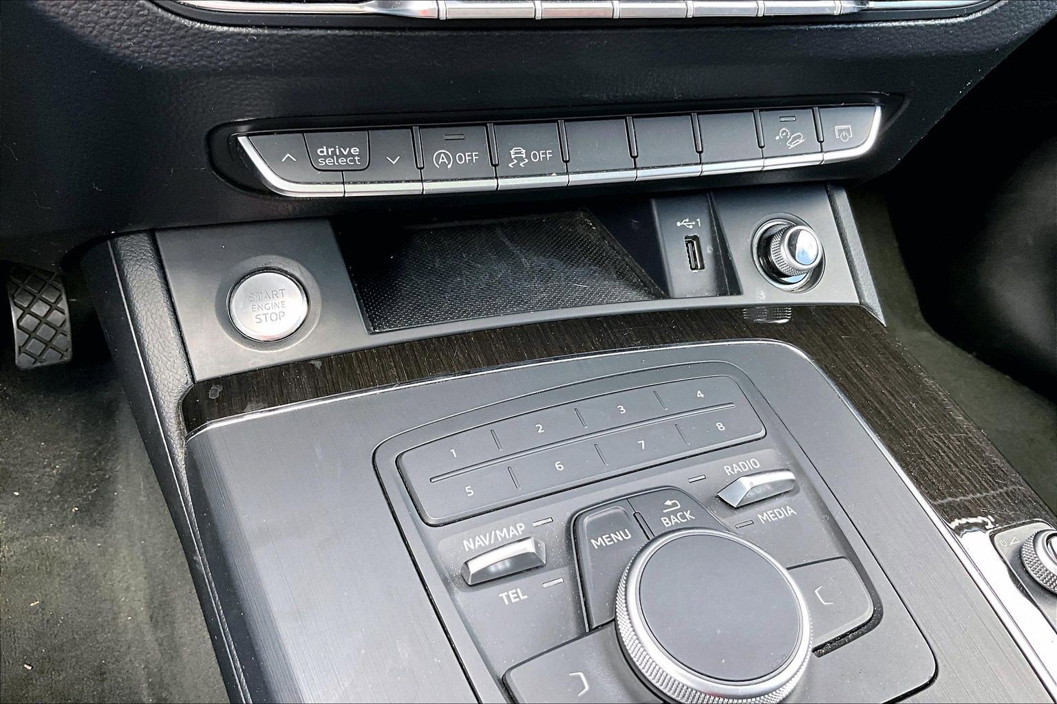 Used 2018 Audi Q5 2.0T Premium w/ Convenience Package AWD/4WD image 21