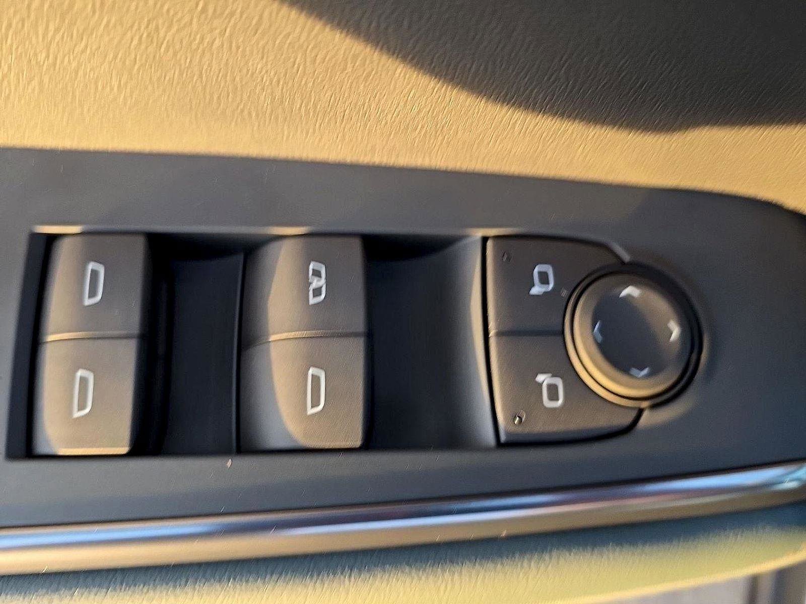 New 2026 GMC Acadia AT4 w/ Super Cruise Package image 18