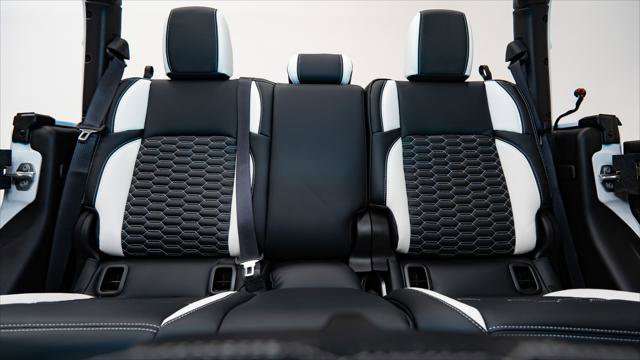 Used 2025 Jeep Gladiator Sport AWD/4WD image 25