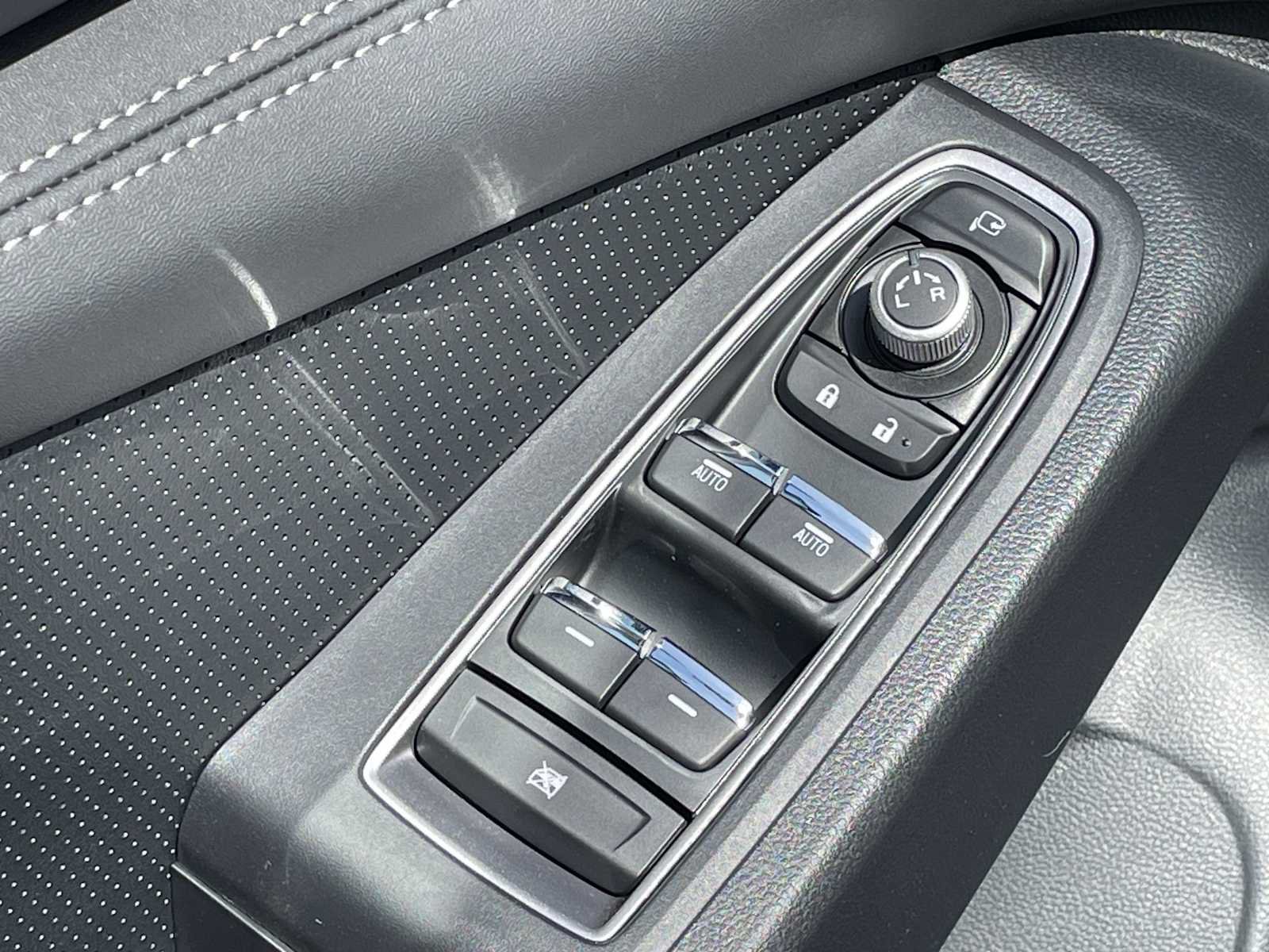 New 2026 Subaru Ascent Limited AWD/4WD image 12