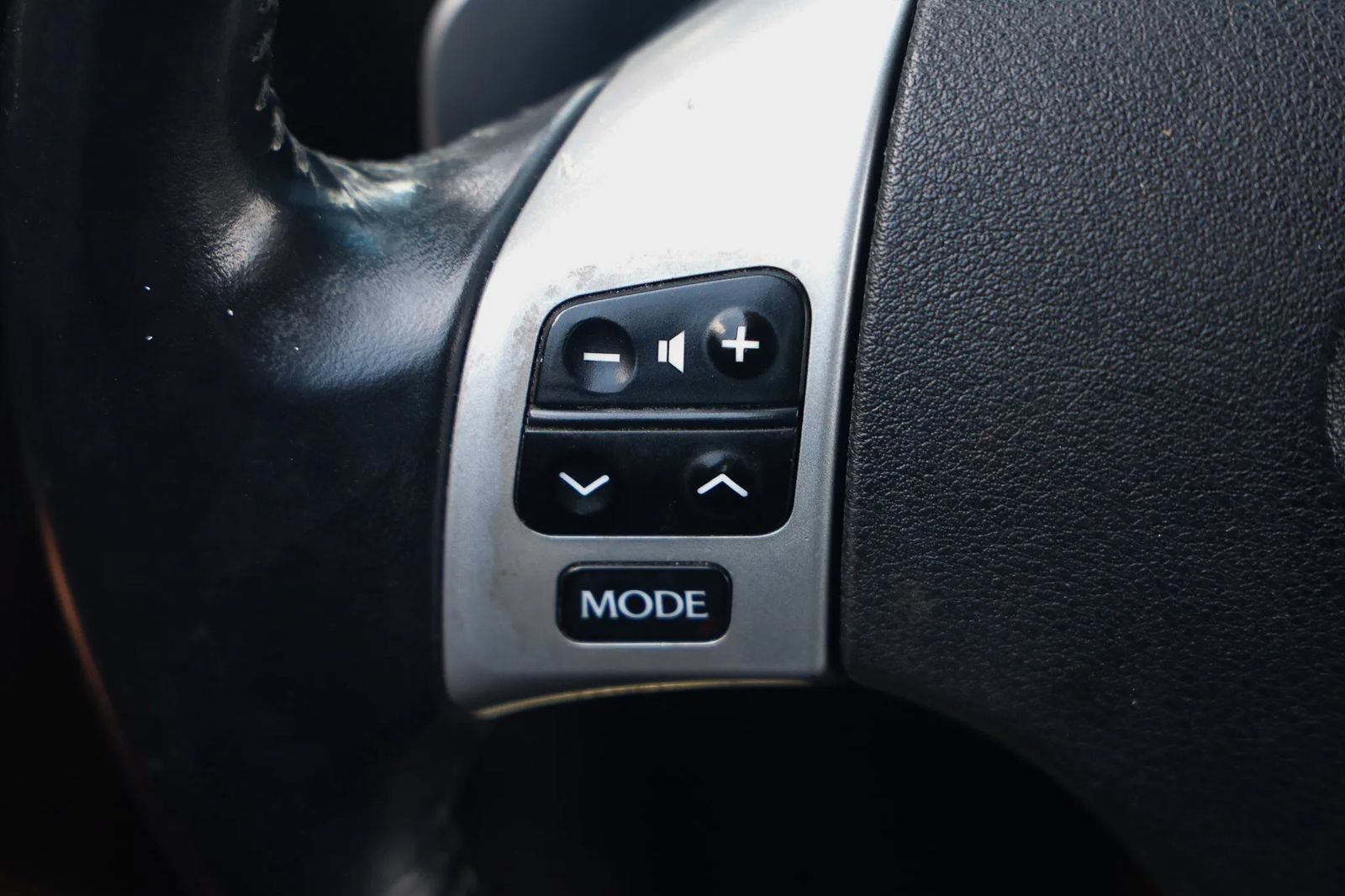 Used 2014 Lexus IS 250C w/ Luxury Package RWD image 25