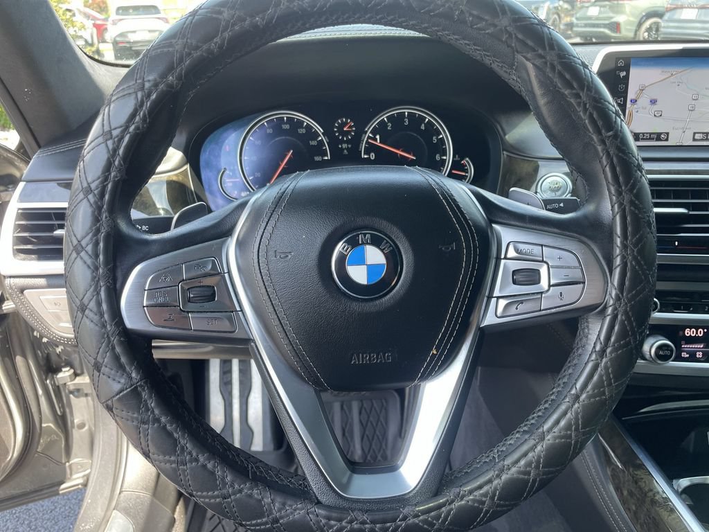 Used 2016 BMW 750i RWD image 16