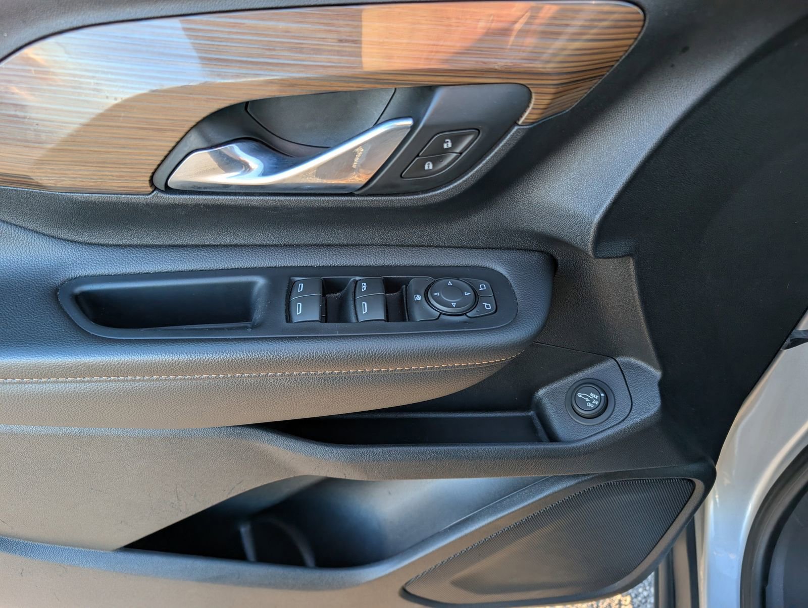 Used 2020 GMC Terrain SLE w/ Driver Convenience Package image 20