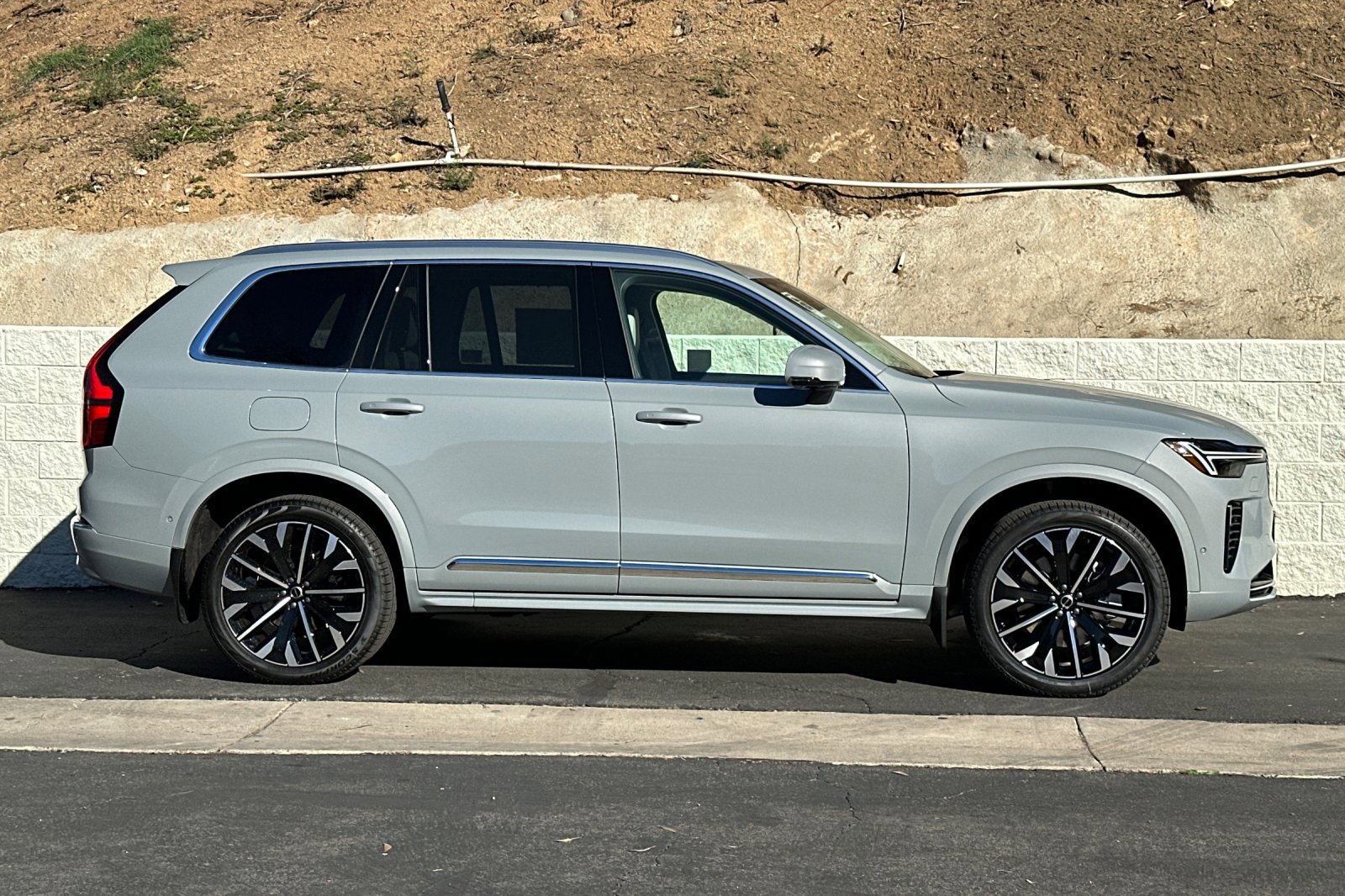 New 2026 Volvo XC90 T8 Ultra image 4