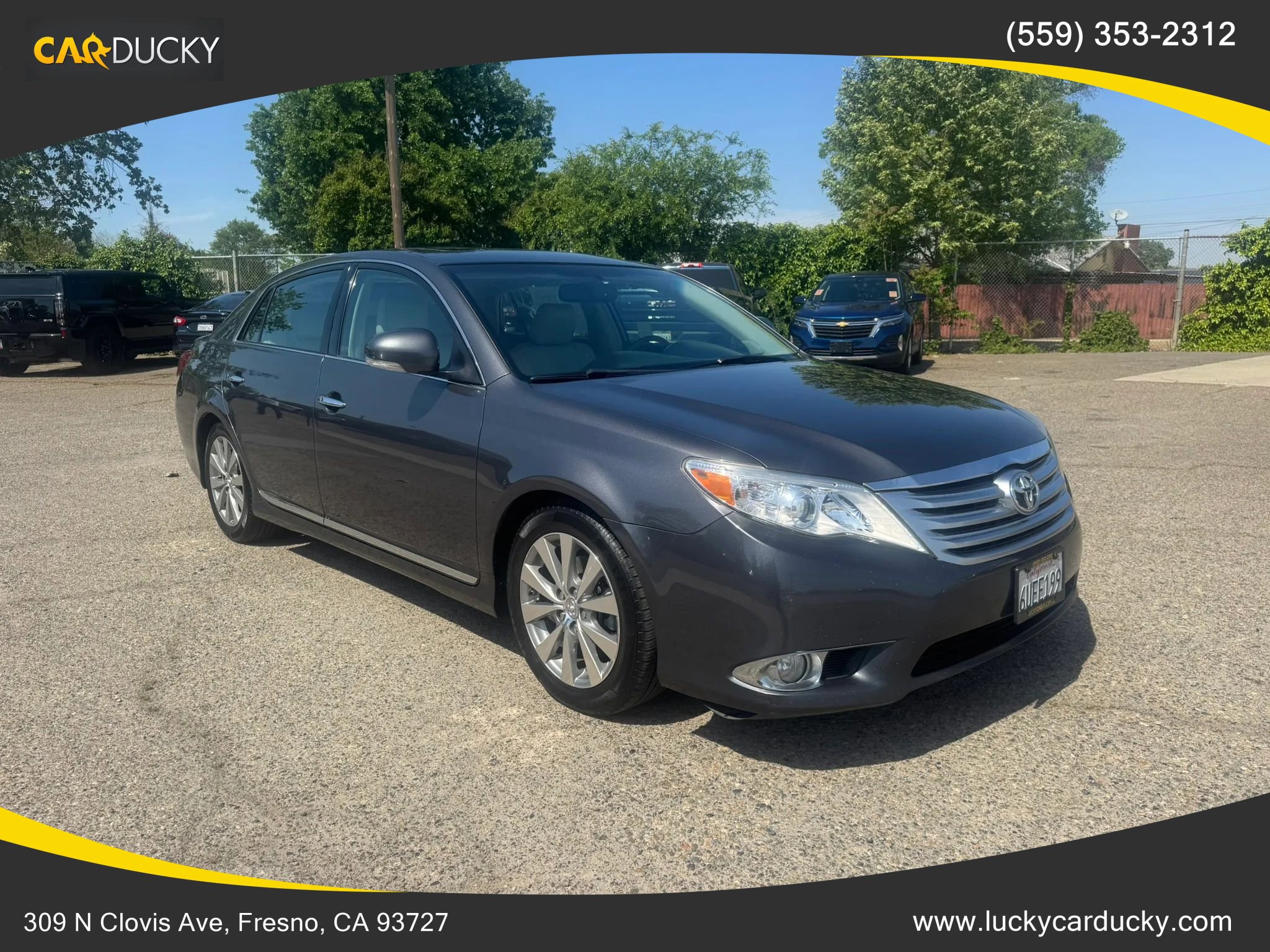 Used 2012 Toyota Avalon Limited image 3
