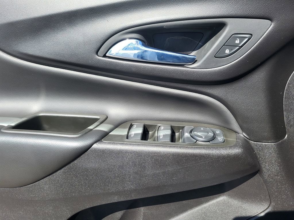 Used 2024 Chevrolet Equinox LT image 20