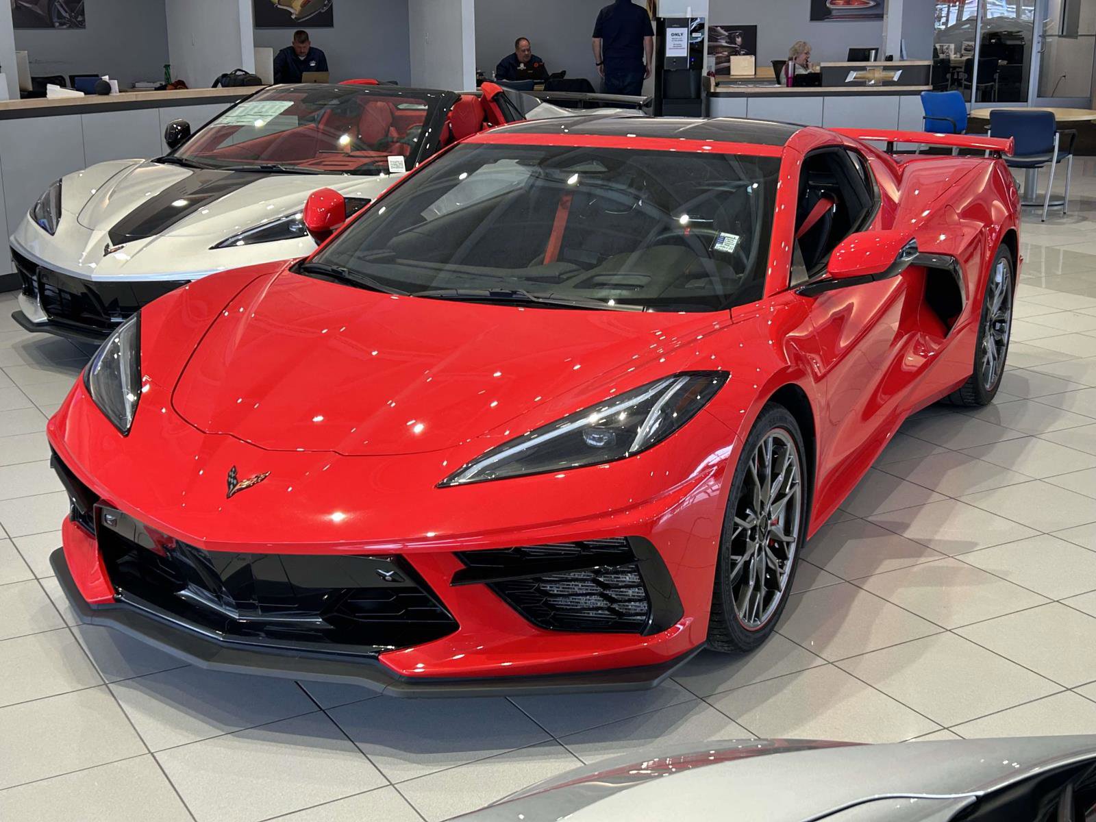 Used 2025 Chevrolet Corvette Stingray Premium Cpe w/ Z51 Performance Package image 7