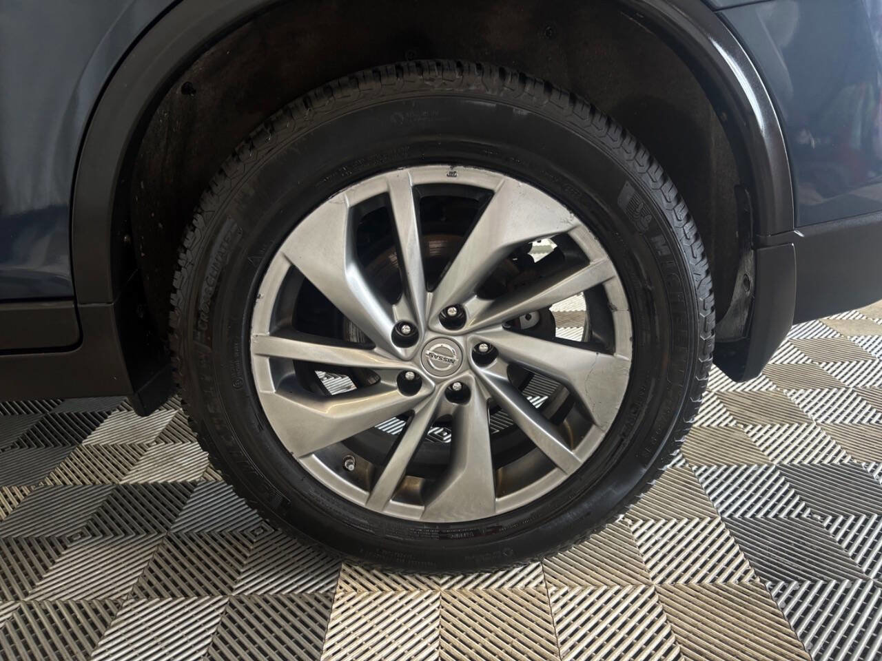 Used 2015 Nissan Rogue SL image 27