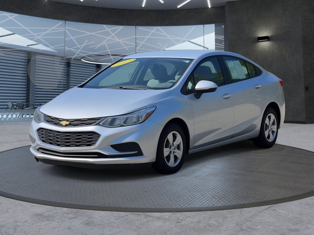 Used 2017 Chevrolet Cruze LS FWD image 2