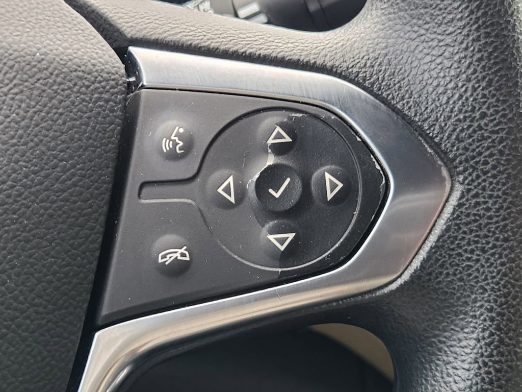 Used 2023 Chevrolet Traverse LS w/ LPO, Roadside Safety Package FWD image 27