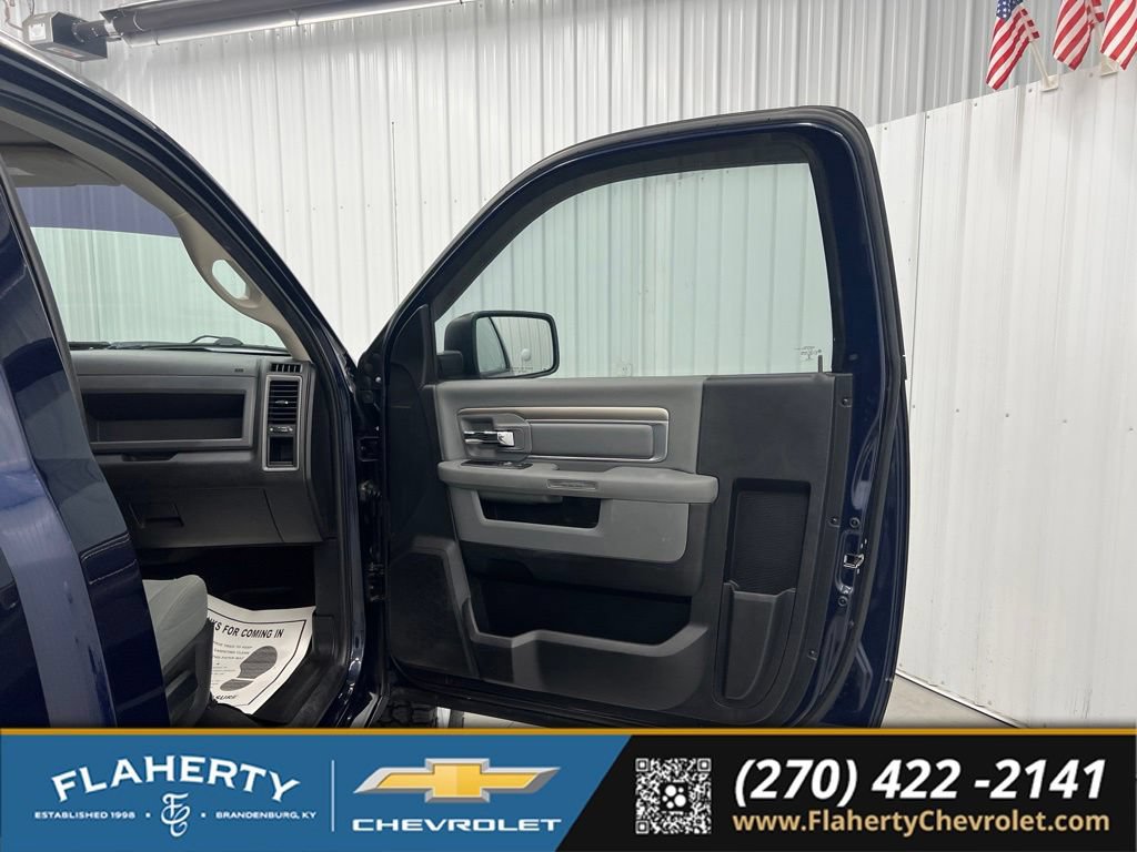 Used 2014 RAM 1500 Express AWD/4WD image 10