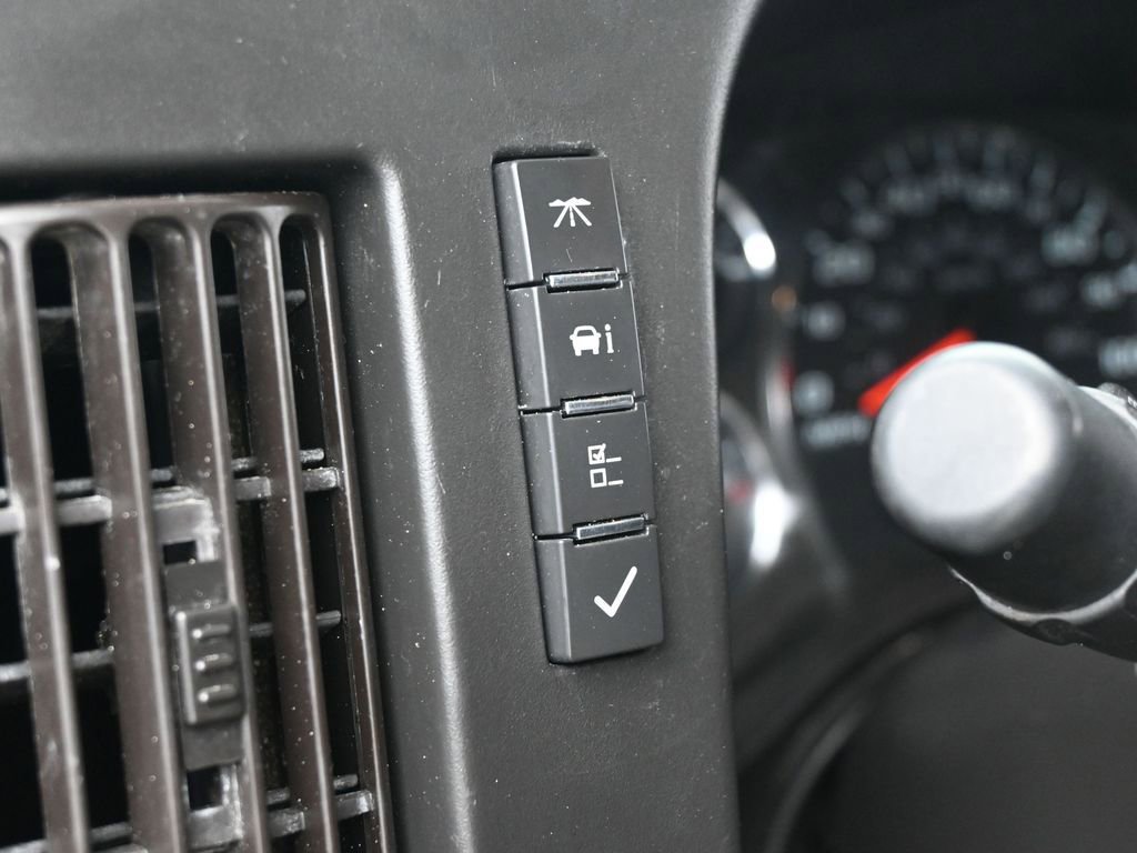 Used 2019 Chevrolet Express 2500 image 14