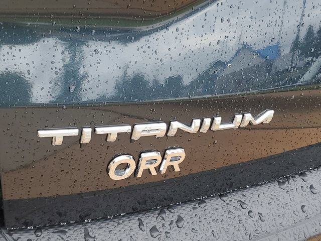 Used 2022 Ford Escape Titanium w/ Titanium Premium Package FWD image 35