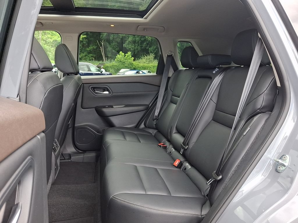 Certified 2023 Nissan Rogue SL AWD/4WD image 11