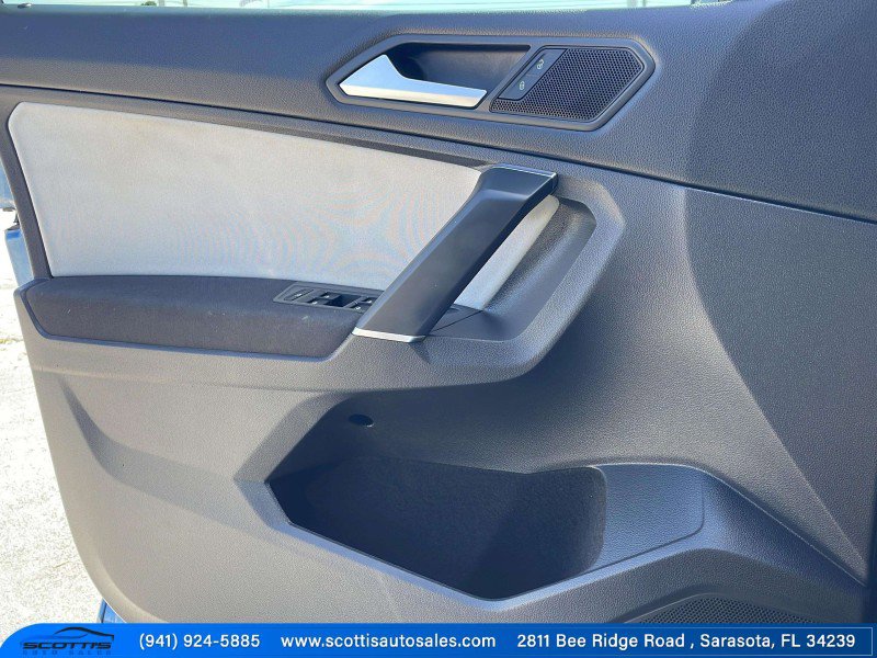 Used 2020 Volkswagen Tiguan S image 34