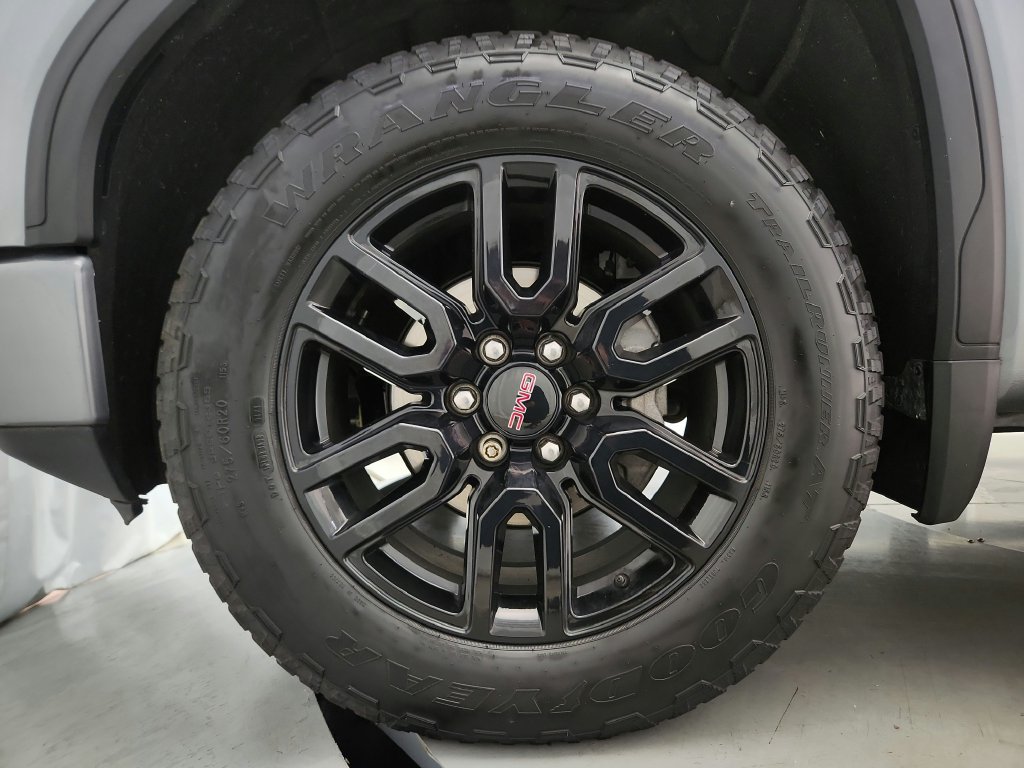 Used 2020 GMC Sierra 1500 Elevation w/ Elevation Value Package AWD/4WD image 33